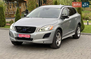 Внедорожник / Кроссовер Volvo XC60 2013 в 