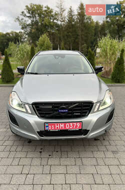 Внедорожник / Кроссовер Volvo XC60 2013 в 