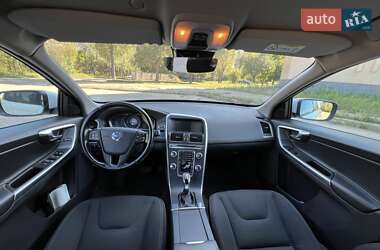 Внедорожник / Кроссовер Volvo XC60 2014 в 