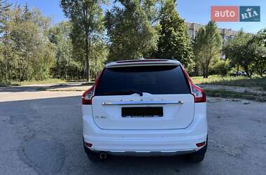 Внедорожник / Кроссовер Volvo XC60 2014 в 