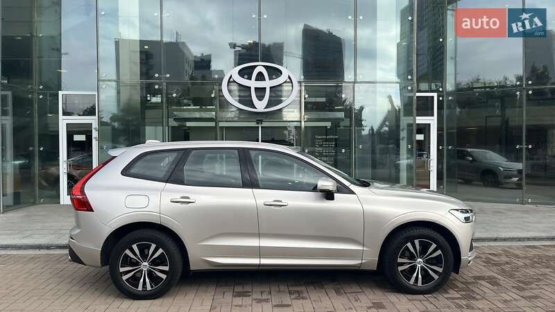 Внедорожник / Кроссовер Volvo XC60 2020 в Киеве