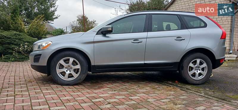Внедорожник / Кроссовер Volvo XC60 2010 в Дубно