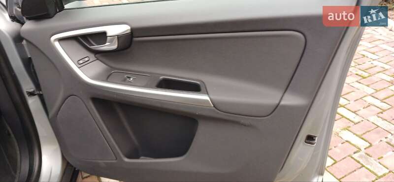 Внедорожник / Кроссовер Volvo XC60 2010 в Дубно