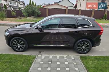 Внедорожник / Кроссовер Volvo XC60 2018 в 