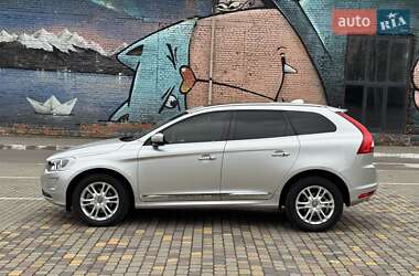 Внедорожник / Кроссовер Volvo XC60 2016 в 