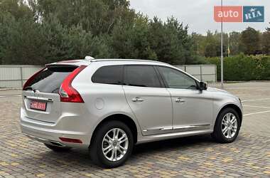 Внедорожник / Кроссовер Volvo XC60 2016 в 