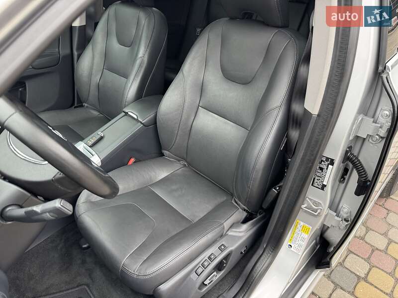 Внедорожник / Кроссовер Volvo XC60 2016 в Луцке
