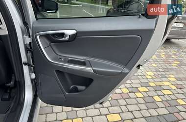 Внедорожник / Кроссовер Volvo XC60 2016 в 