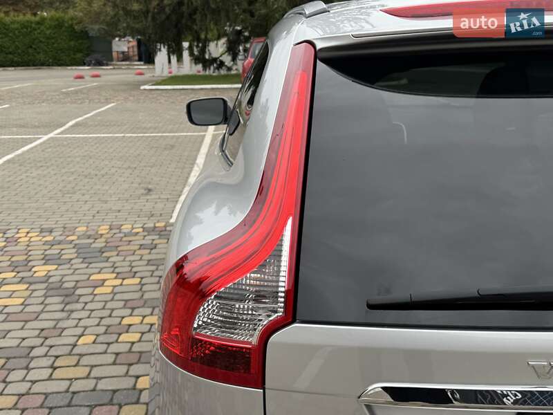 Внедорожник / Кроссовер Volvo XC60 2016 в Луцке