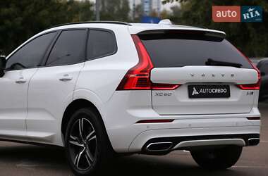Внедорожник / Кроссовер Volvo XC60 2019 в 