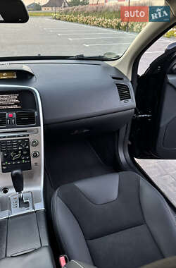 Внедорожник / Кроссовер Volvo XC60 2010 в 