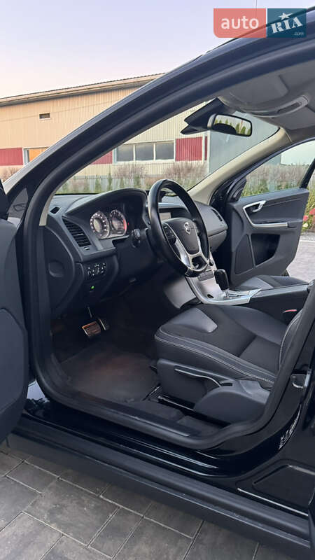 Внедорожник / Кроссовер Volvo XC60 2010 в Луцке
