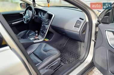 Внедорожник / Кроссовер Volvo XC60 2013 в 