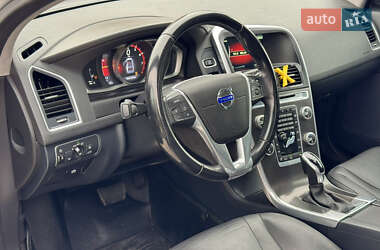 Внедорожник / Кроссовер Volvo XC60 2015 в 