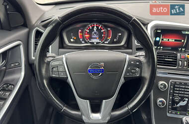 Внедорожник / Кроссовер Volvo XC60 2015 в 