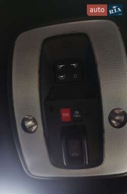 Внедорожник / Кроссовер Volvo XC60 2015 в 