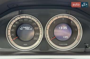 Внедорожник / Кроссовер Volvo XC60 2012 в 
