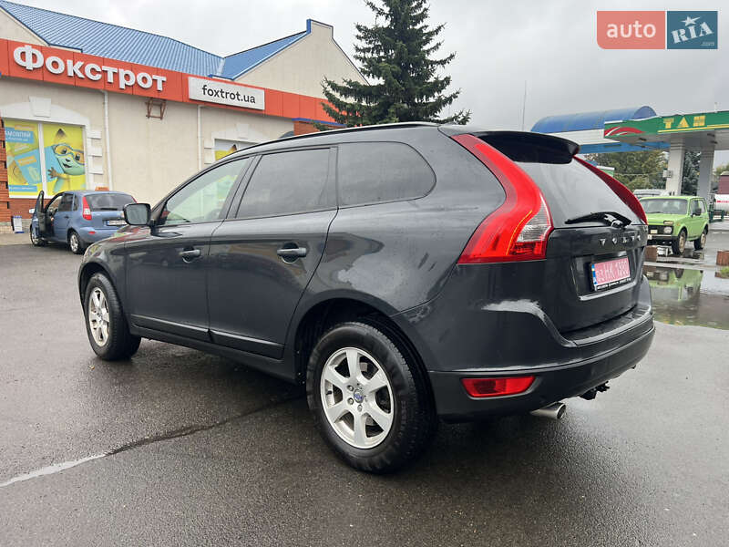 Внедорожник / Кроссовер Volvo XC60 2012 в 