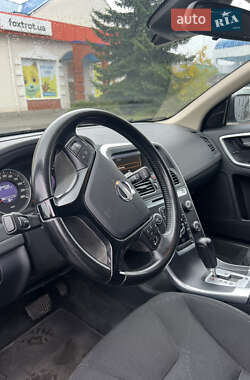 Внедорожник / Кроссовер Volvo XC60 2012 в 