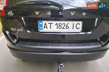 Внедорожник / Кроссовер Volvo XC60 2012 в 