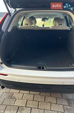 Позашляховик / Кросовер Volvo XC60 2017 в 