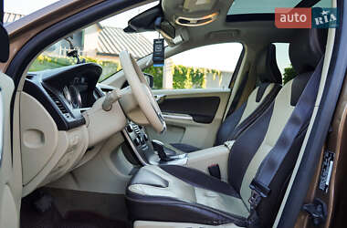 Внедорожник / Кроссовер Volvo XC60 2012 в 