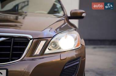 Внедорожник / Кроссовер Volvo XC60 2012 в 