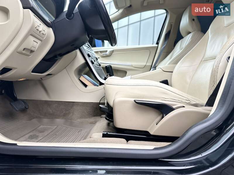 Внедорожник / Кроссовер Volvo XC60 2009 в Одессе