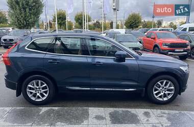 Внедорожник / Кроссовер Volvo XC60 2018 в 