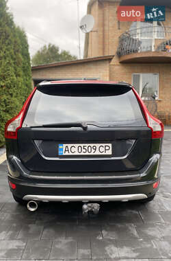 Внедорожник / Кроссовер Volvo XC60 2009 в 