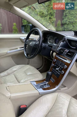 Внедорожник / Кроссовер Volvo XC60 2009 в 