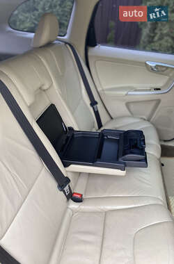 Внедорожник / Кроссовер Volvo XC60 2009 в 