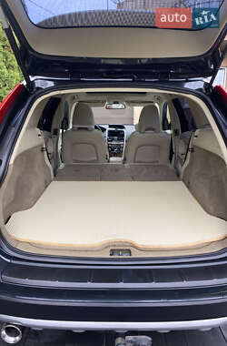 Внедорожник / Кроссовер Volvo XC60 2009 в 