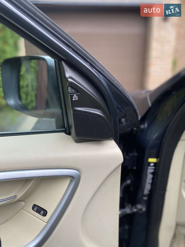 Внедорожник / Кроссовер Volvo XC60 2009 в Луцке