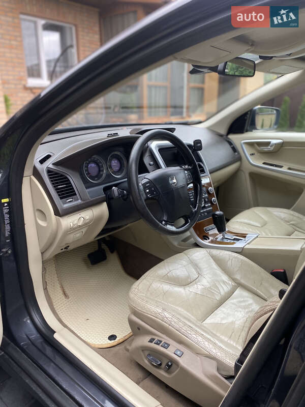 Внедорожник / Кроссовер Volvo XC60 2009 в Луцке