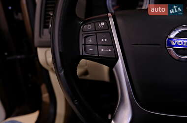Внедорожник / Кроссовер Volvo XC60 2012 в 