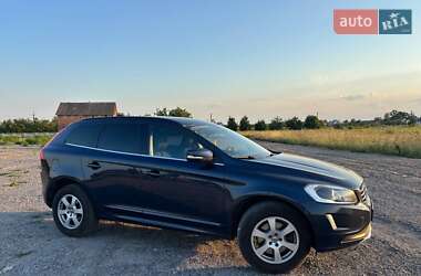 Внедорожник / Кроссовер Volvo XC60 2015 в 