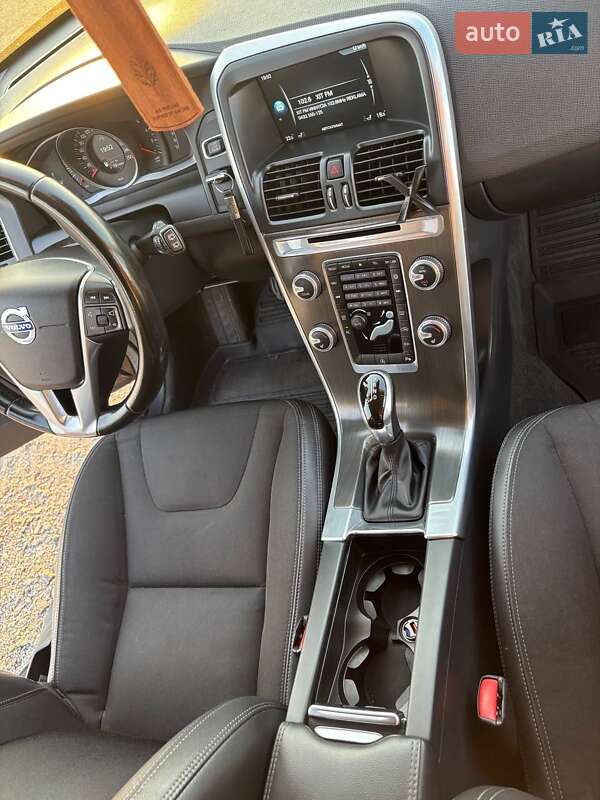 Внедорожник / Кроссовер Volvo XC60 2015 в Виннице фото 21 Внедорожник / Кроссовер Volvo XC60 2015 в Виннице