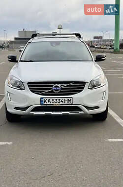 Внедорожник / Кроссовер Volvo XC60 2017 в 