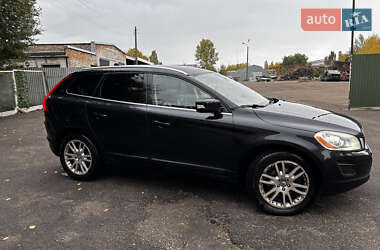 Внедорожник / Кроссовер Volvo XC60 2011 в 
