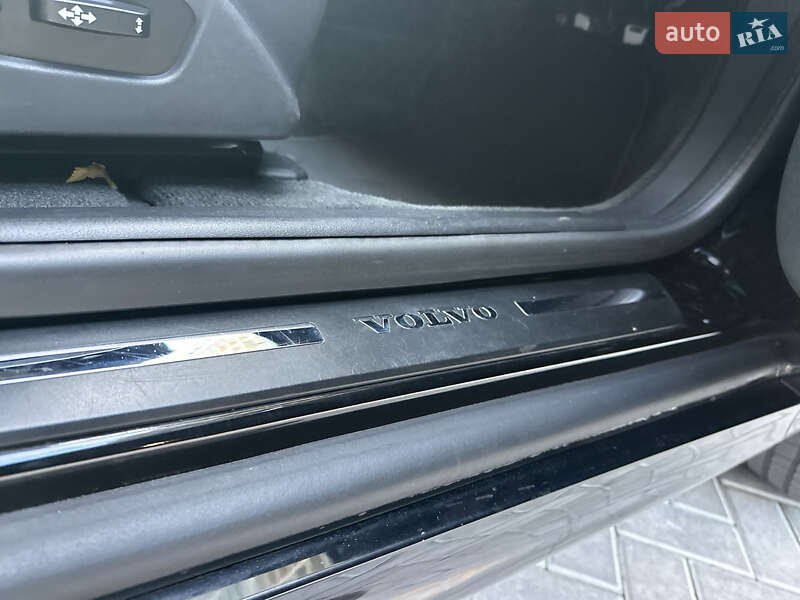 Позашляховик / Кросовер Volvo XC60 2015 в Одесі фото 23 Позашляховик / Кросовер Volvo XC60 2015 в Одесі