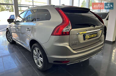 Позашляховик / Кросовер Volvo XC60 2016 в 