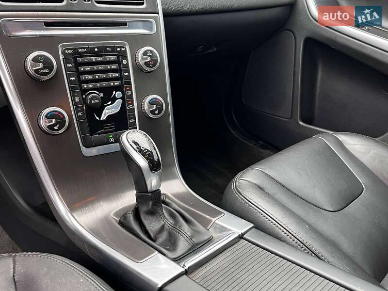 Внедорожник / Кроссовер Volvo XC60 2015 в Луцке