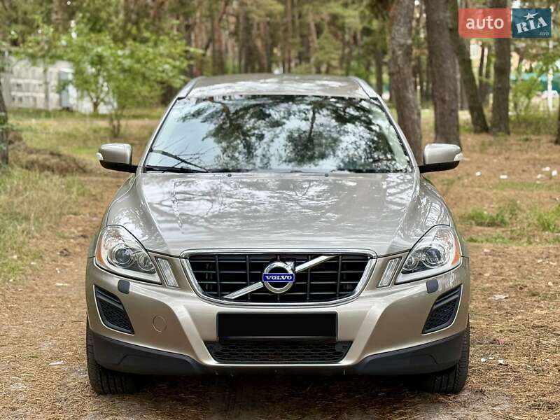 Позашляховик / Кросовер Volvo XC60 2012 в Києві