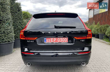 Позашляховик / Кросовер Volvo XC60 2021 в  фото 9 Позашляховик / Кросовер Volvo XC60 2021 в