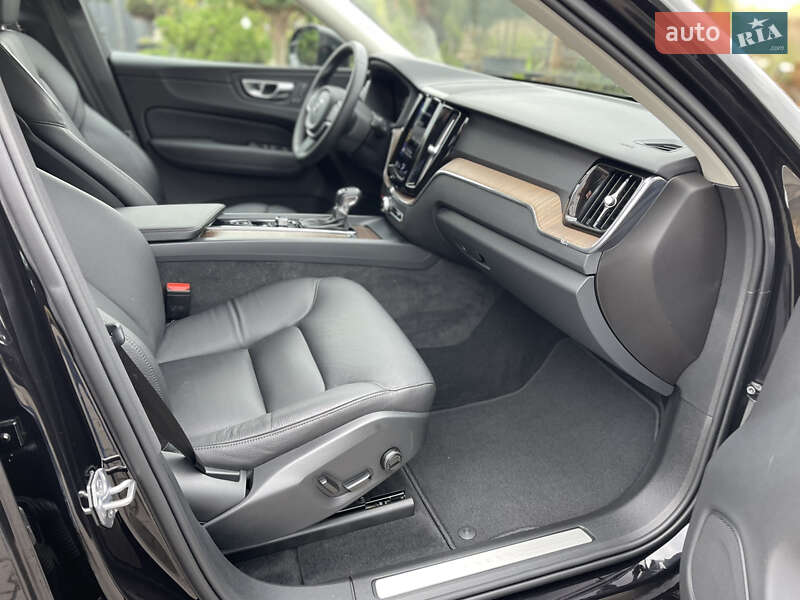 Внедорожник / Кроссовер Volvo XC60 2021 в Луцке фото 28 Внедорожник / Кроссовер Volvo XC60 2021 в Луцке