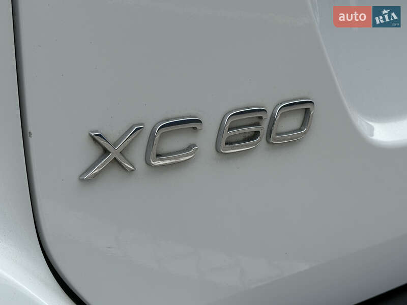 Внедорожник / Кроссовер Volvo XC60 2012 в Ровно