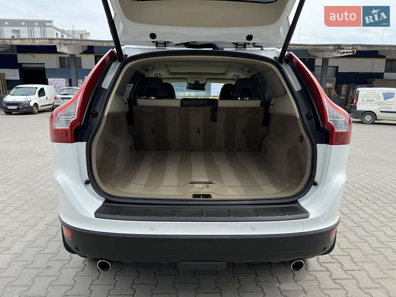Внедорожник / Кроссовер Volvo XC60 2012 в Ровно