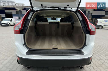 Внедорожник / Кроссовер Volvo XC60 2012 в 