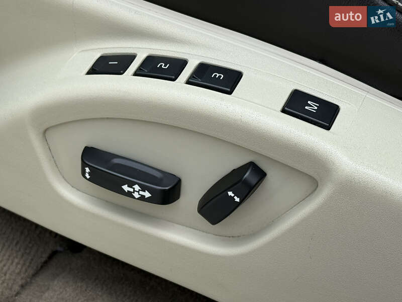 Внедорожник / Кроссовер Volvo XC60 2012 в Ровно